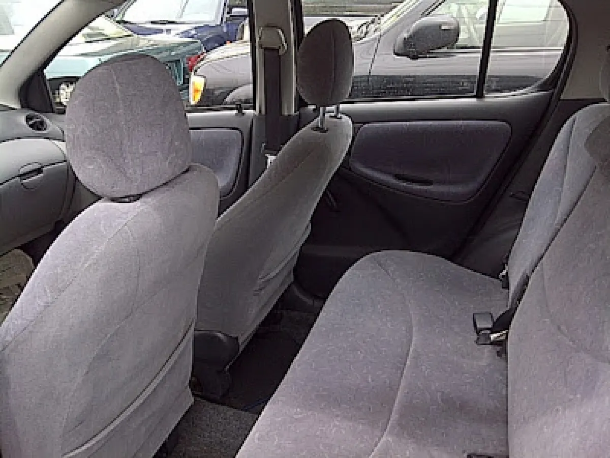 Neatly Used Toyota Yaris - Image 4