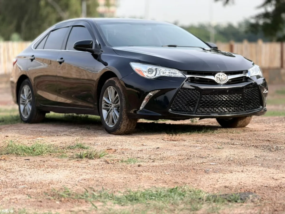 TOYOTA CAMRY DIRECT BELGIUM SE 2017 - Image 3