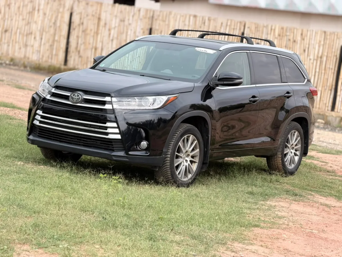 Direct Belgium Toyota Highlander XLE 2015 going for 27m Location Abuja - Image 1