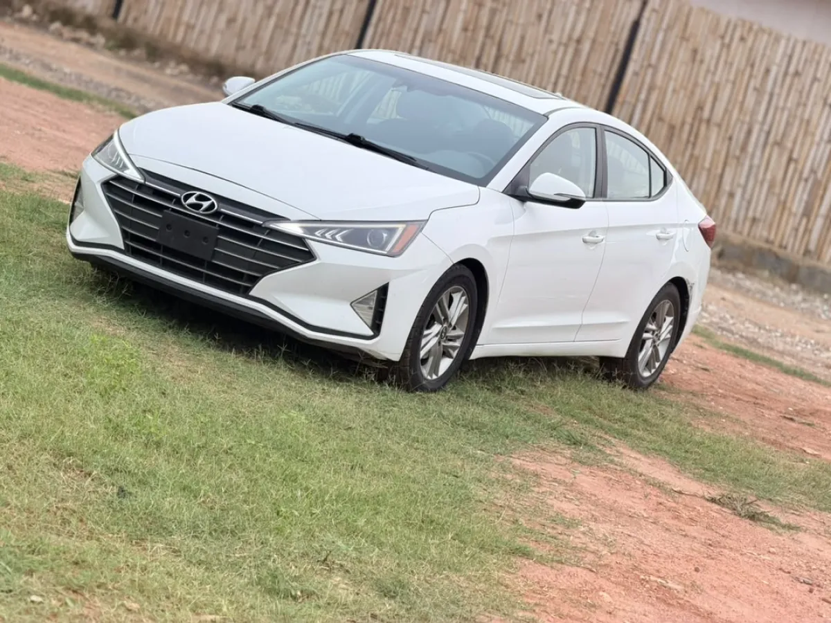 Hyundai Elantra 2019 Direct Belgium - Image 2
