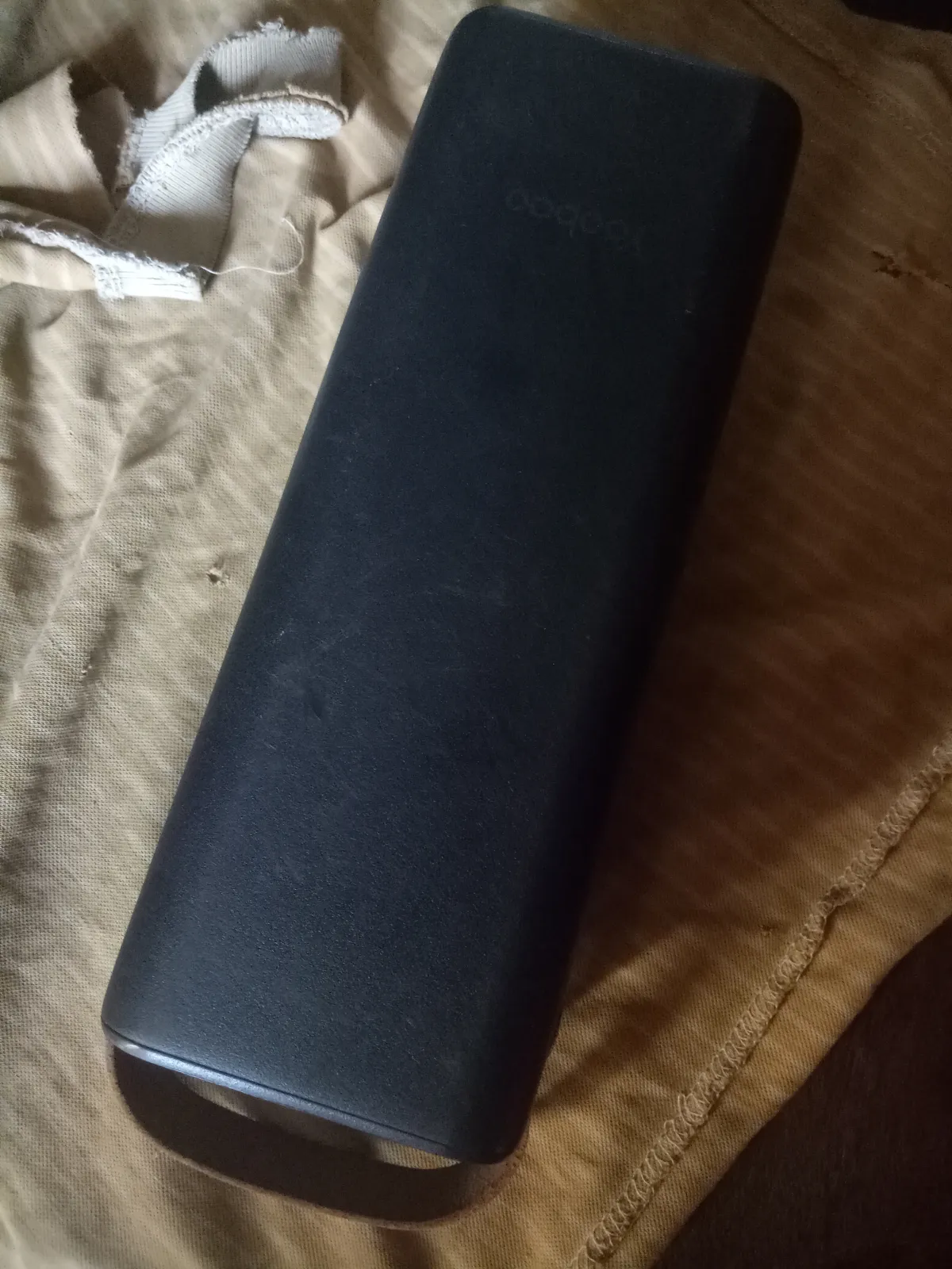 Neatly Used Portable Yoobao Power Station Is For Sale - Image 2