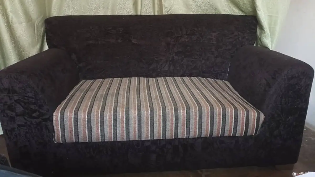 Sofa (2 Seater) like new - Image 1