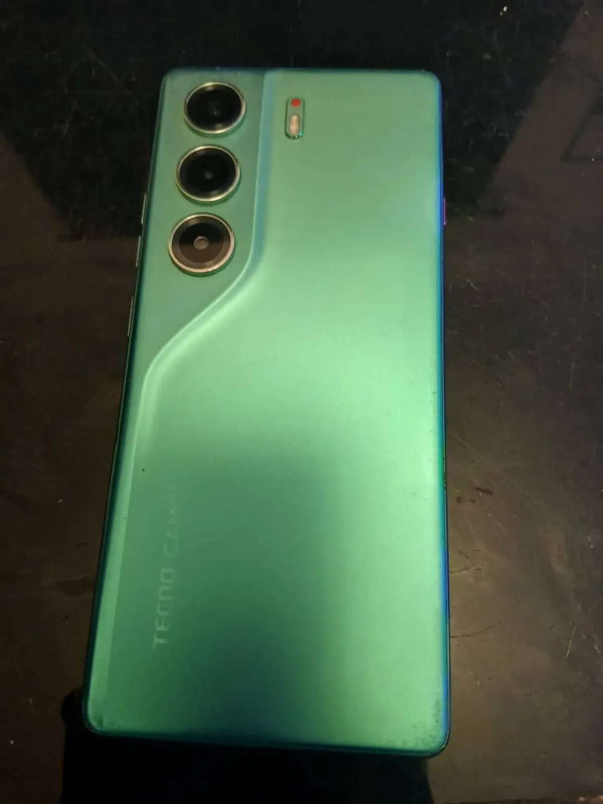 Tecno Camon 40 256GB - Image 4