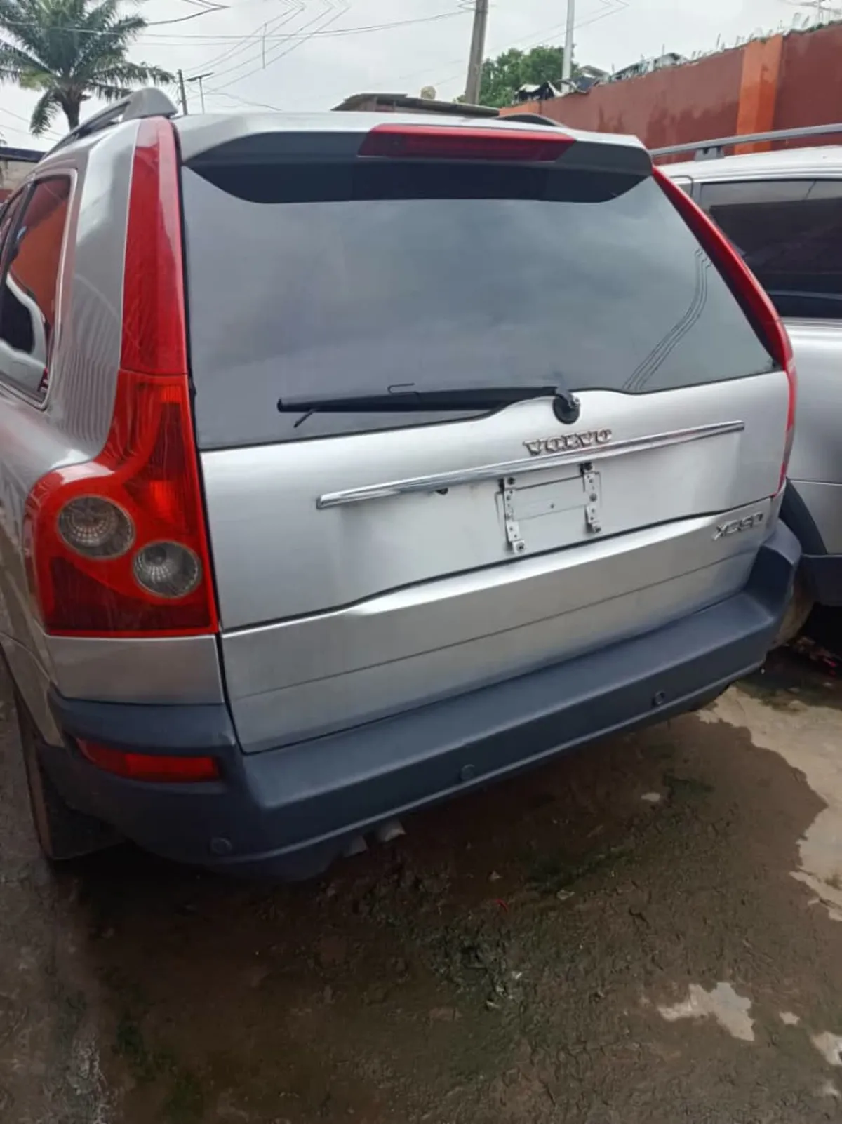 XC90 Volvo - Image 1