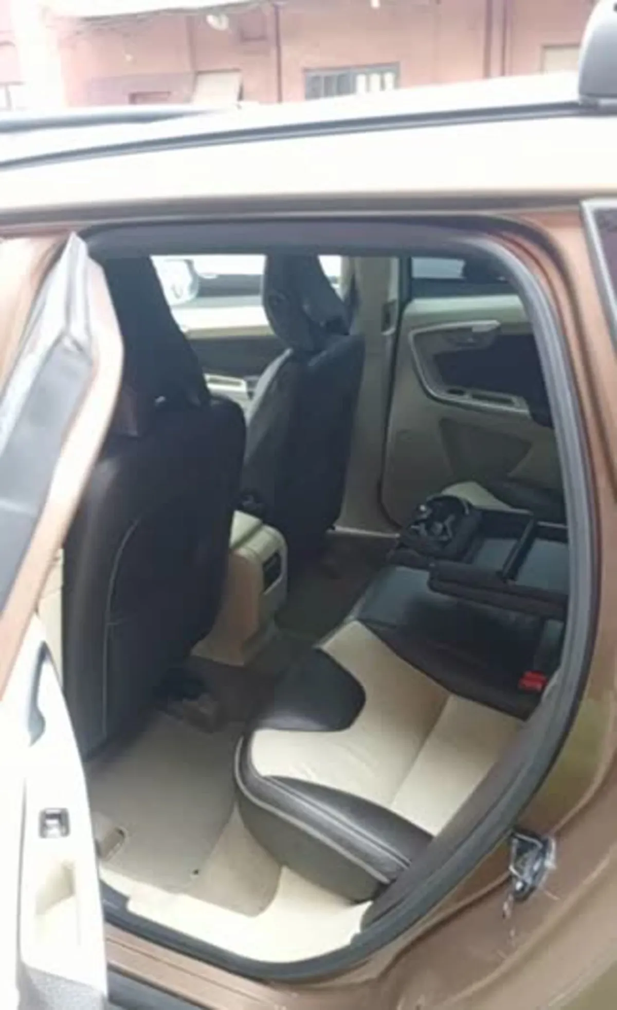 XC60 Volvo - Image 6