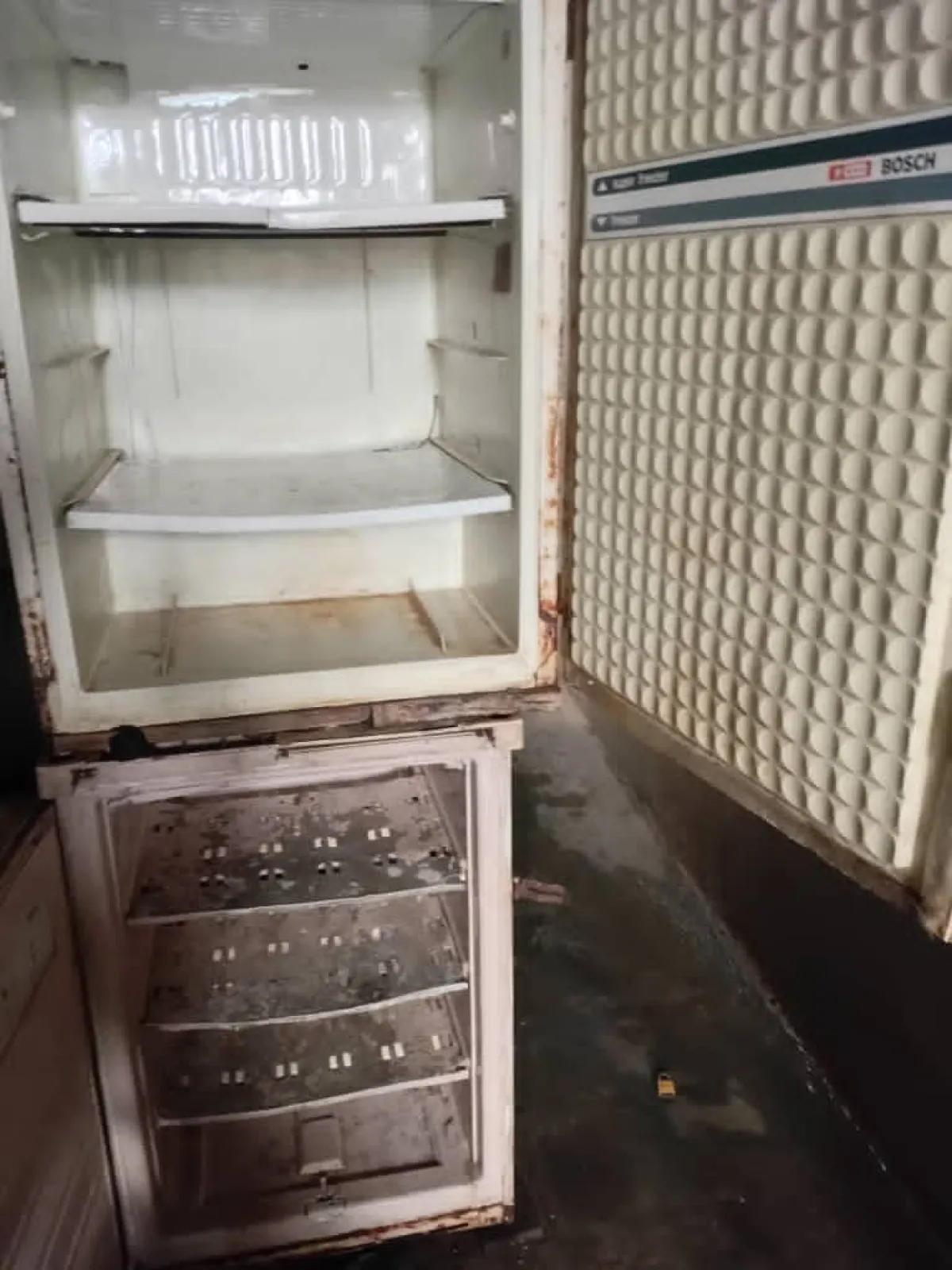 Standing freezer - Image 2