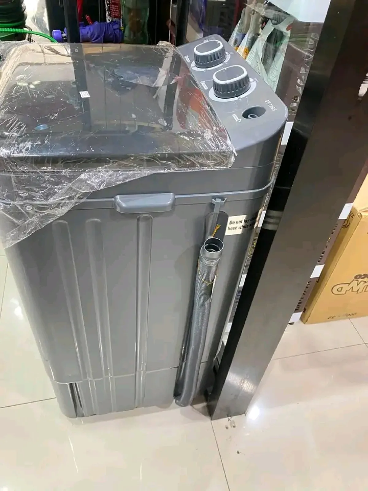 Neat uk use 7kg washing machine - Image 2