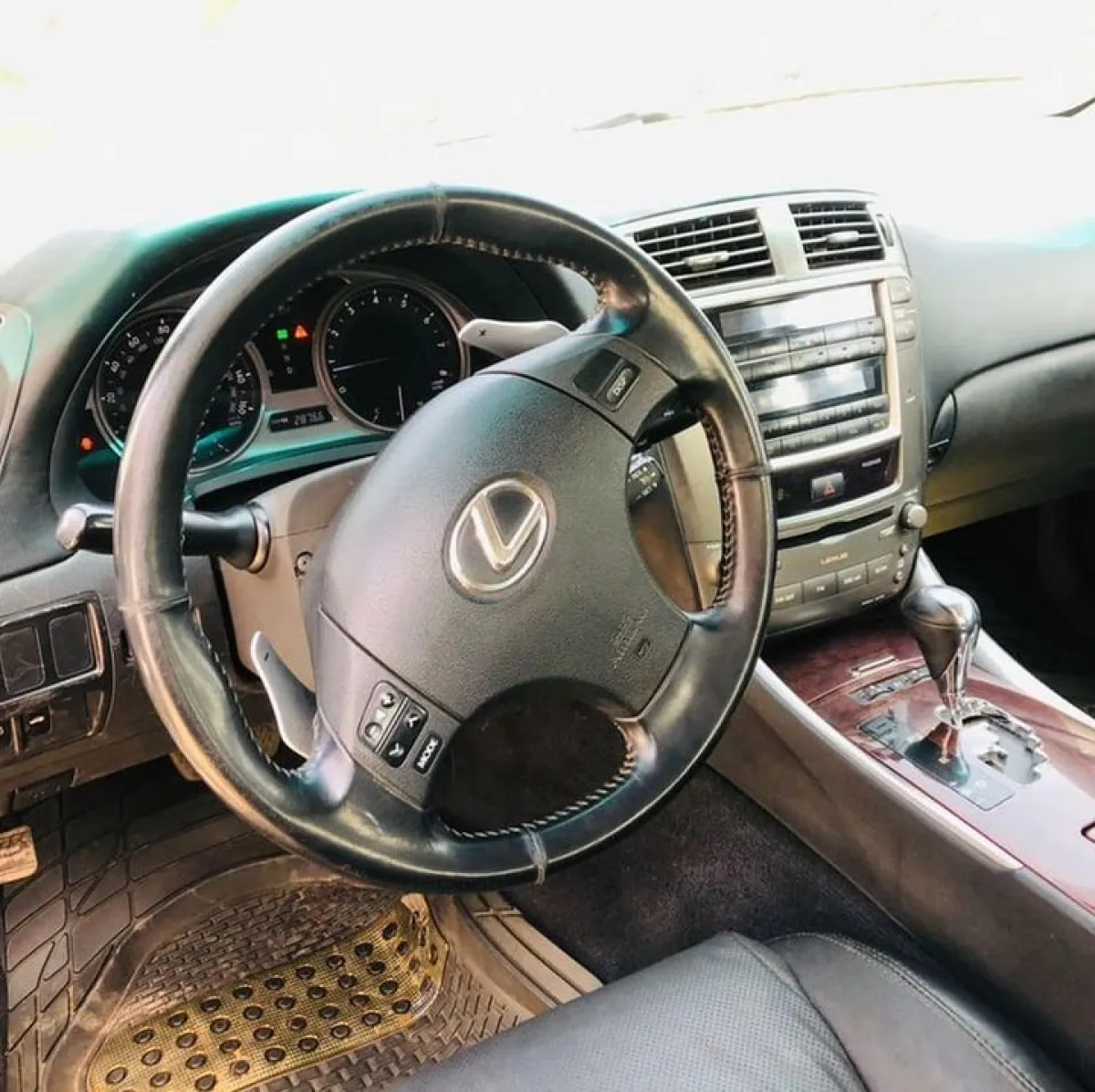Lexus is350 for sale - Image 4