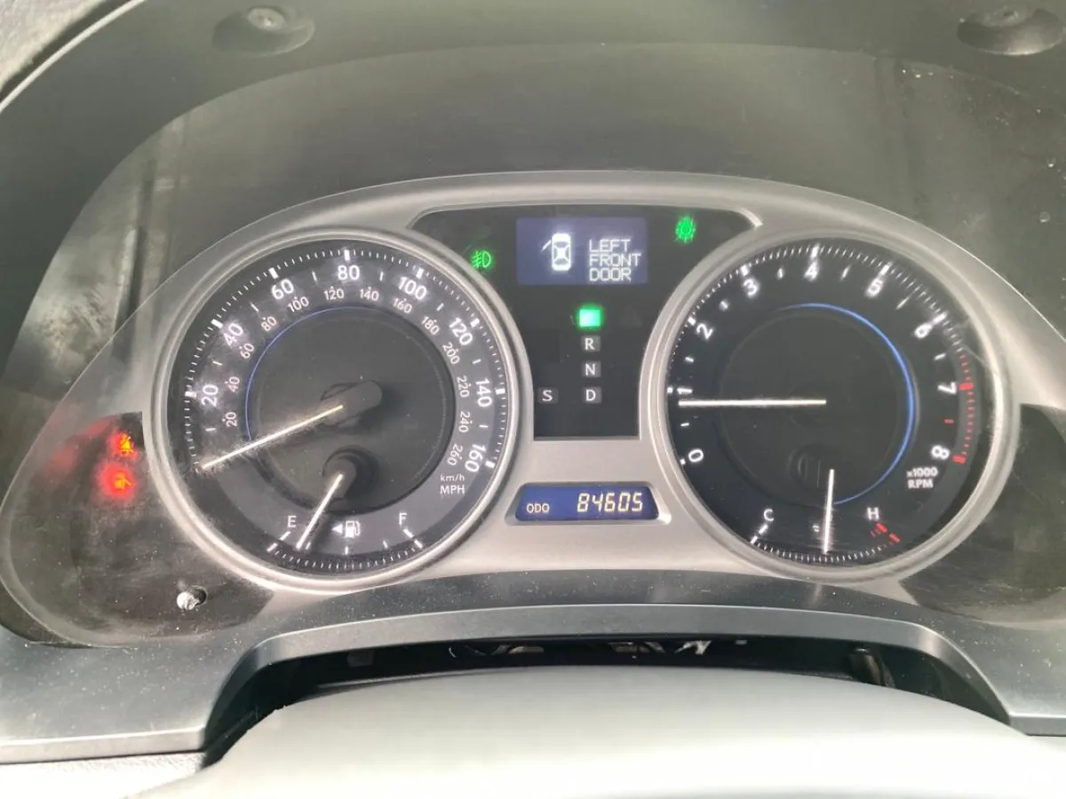 Clean lexus Is250 for sale - Image 3