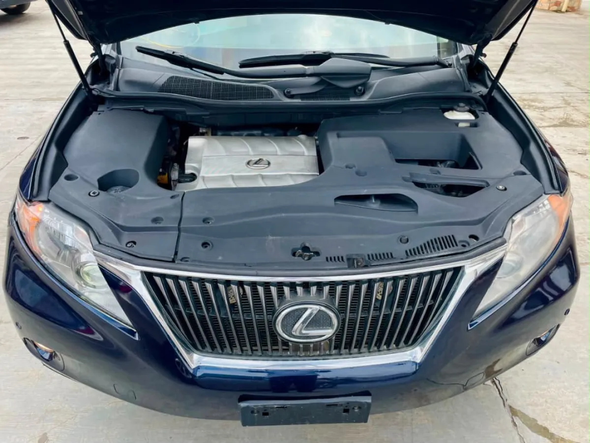 Barely Driven Registered Lexus RX350 2011 Full Option - Image 7