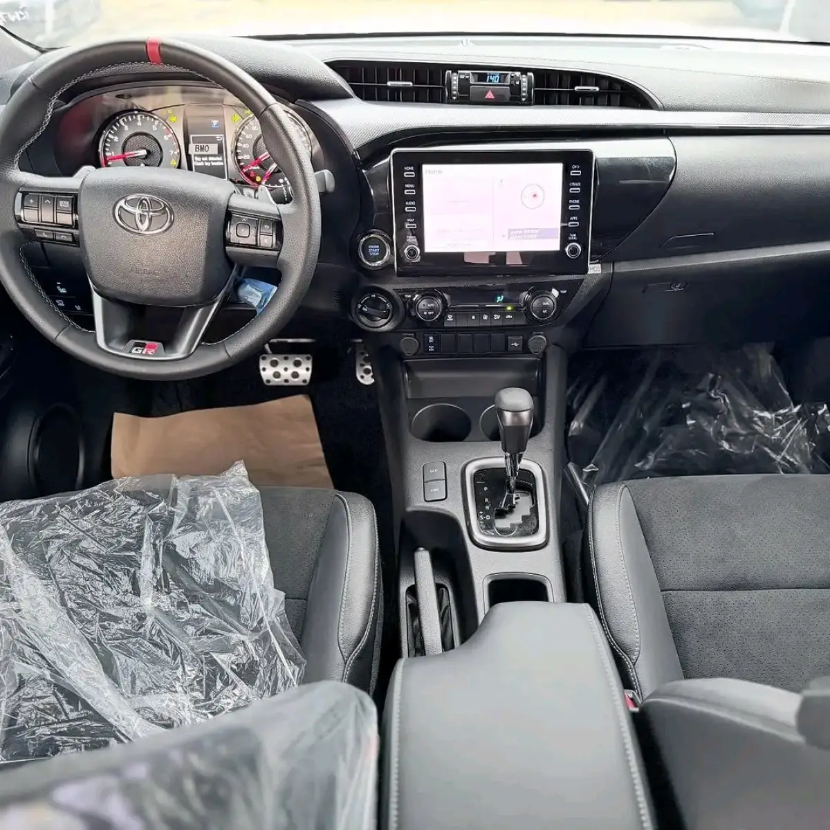 TOYOTA HILUX GR SPORT V6 - Image 4