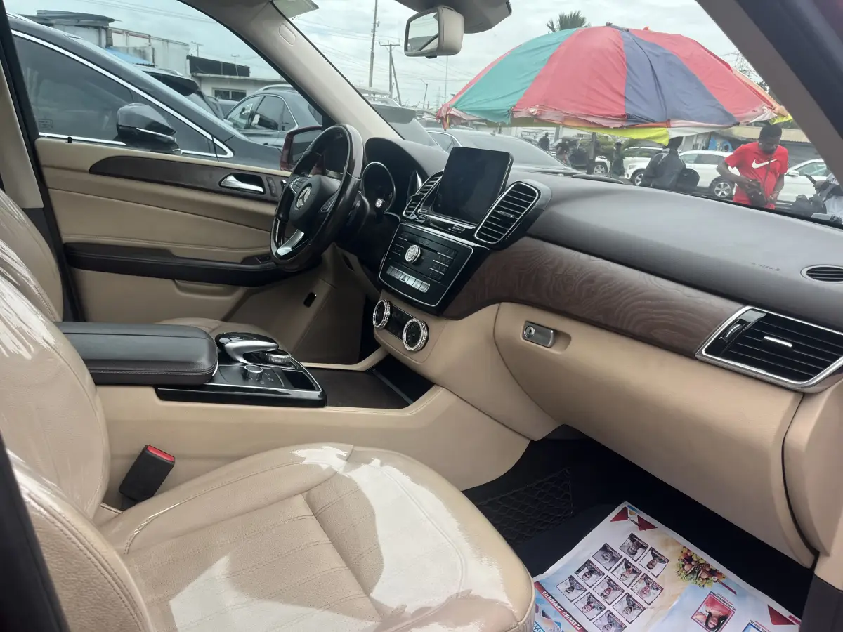 Foreign Used 2019 Mercedes Benz Gle350 - Image 4