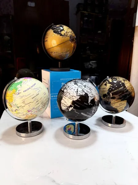 World globe DECOR
