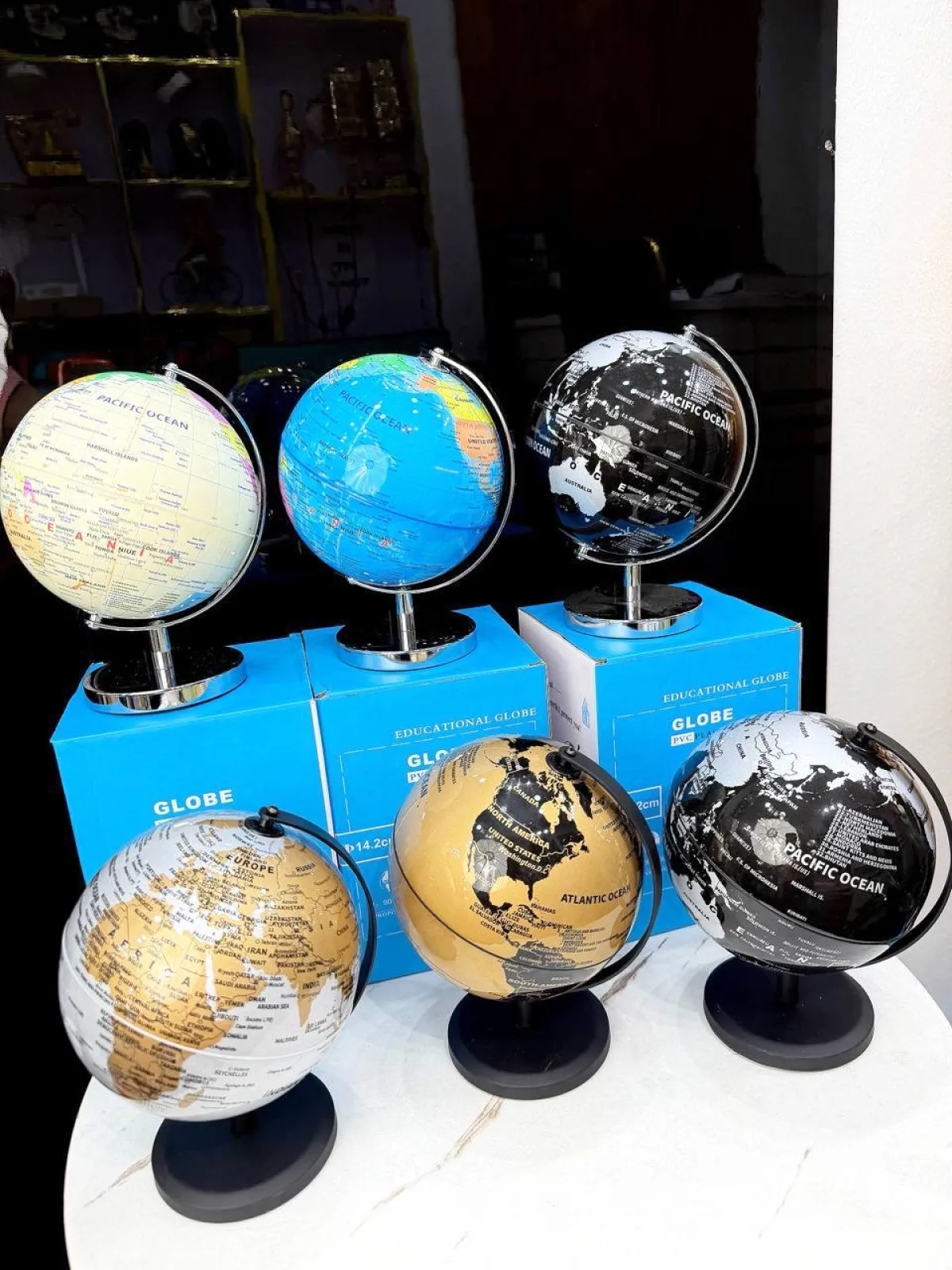 World globe DECOR - Image 3