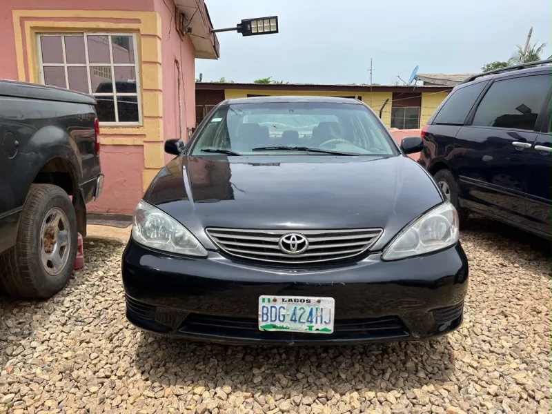 9ja used Toyota Camry 2005