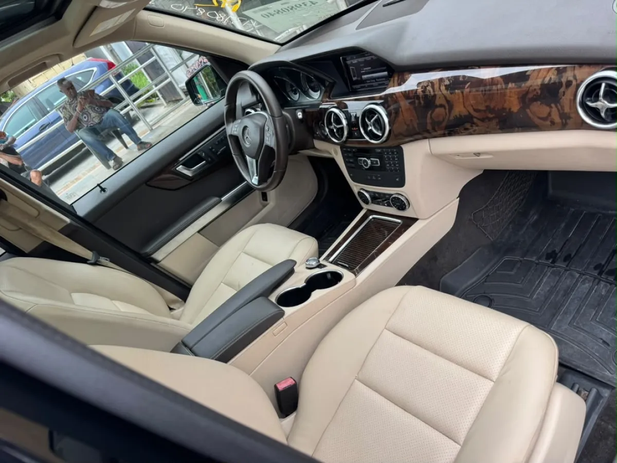Foreign Used Mercedes Benz GLK350 2014 Fullest Option 4matic - Image 5