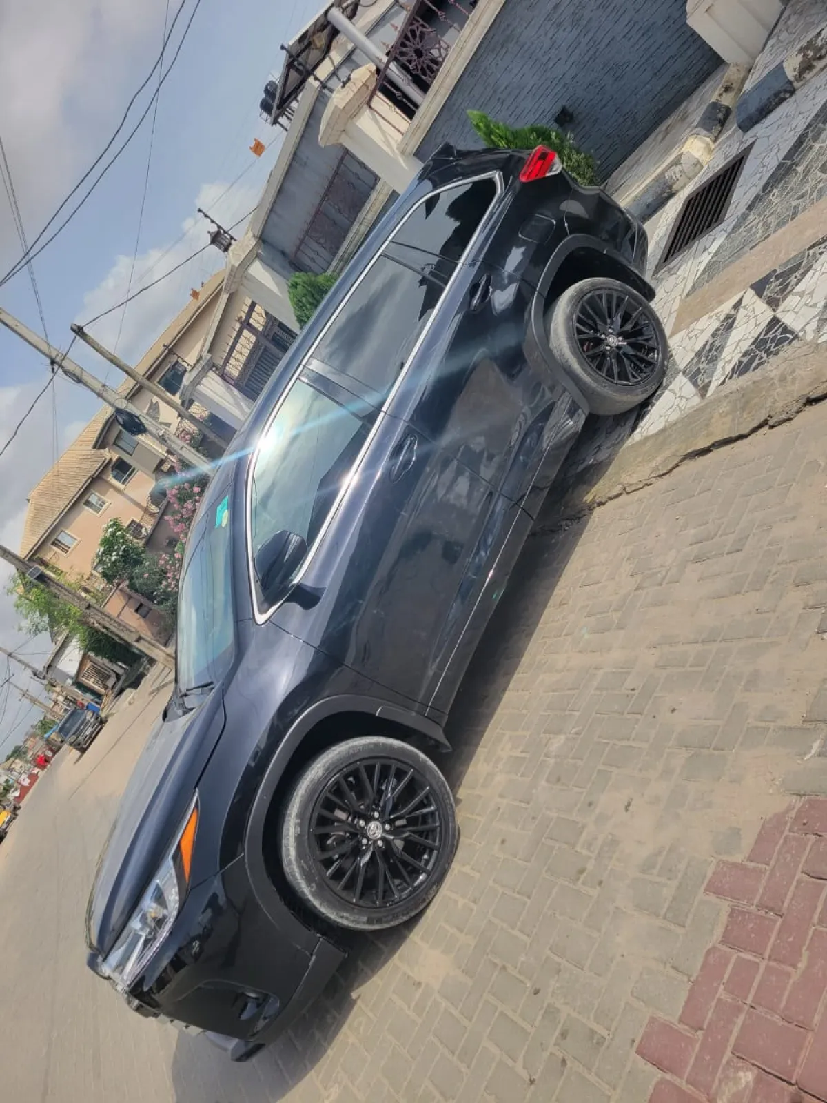 Direct Toks Accident free 2016 upgraded to 2018 Toyota Highlander - Image 4