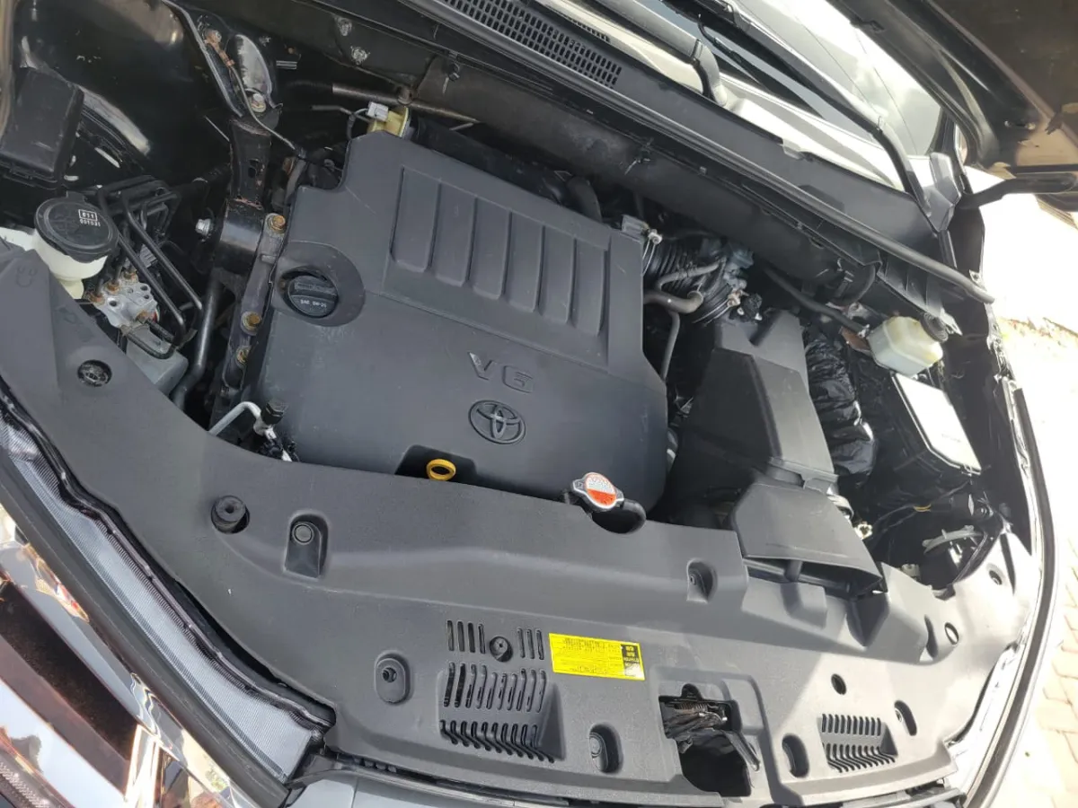 Direct Toks Accident free 2016 upgraded to 2018 Toyota Highlander - Image 8