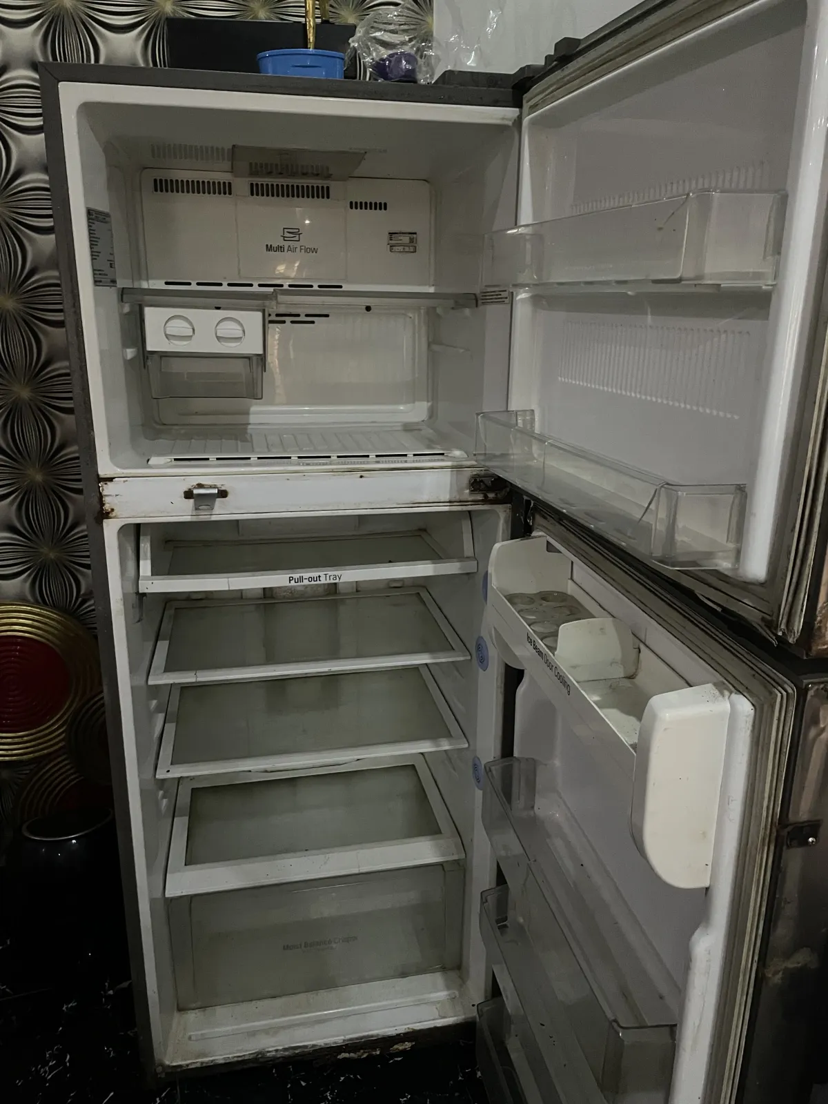 LG refrigerator - Image 4