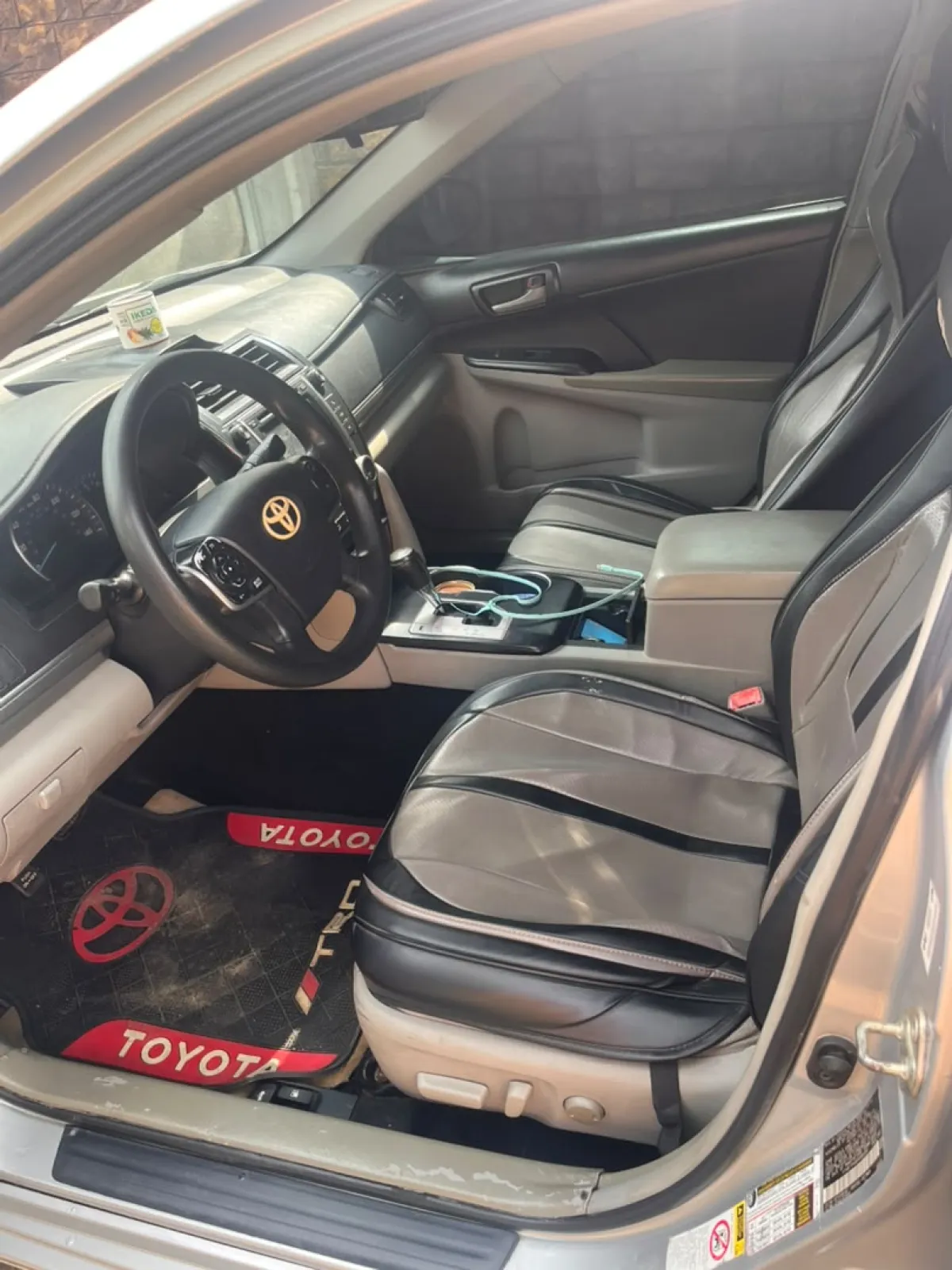 Toyota Camry - Image 3
