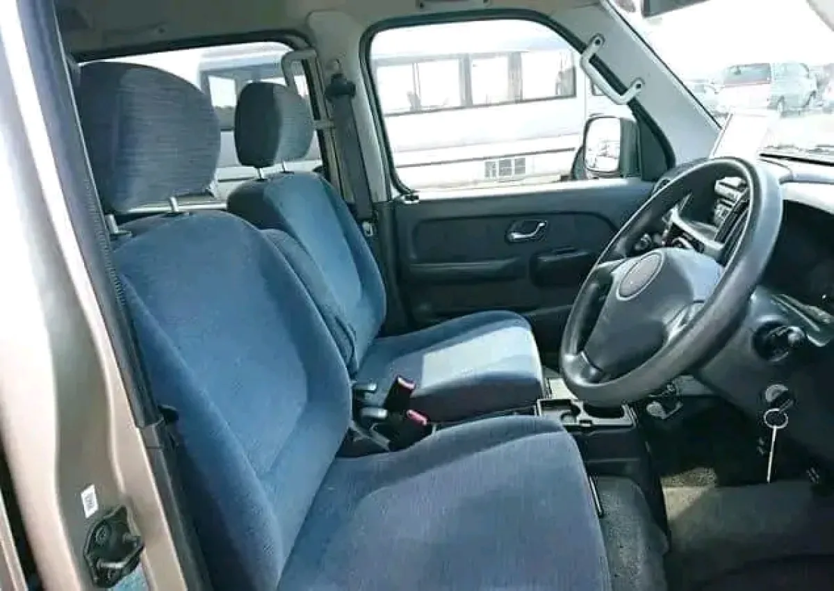 Haice Mini Bus - Image 5