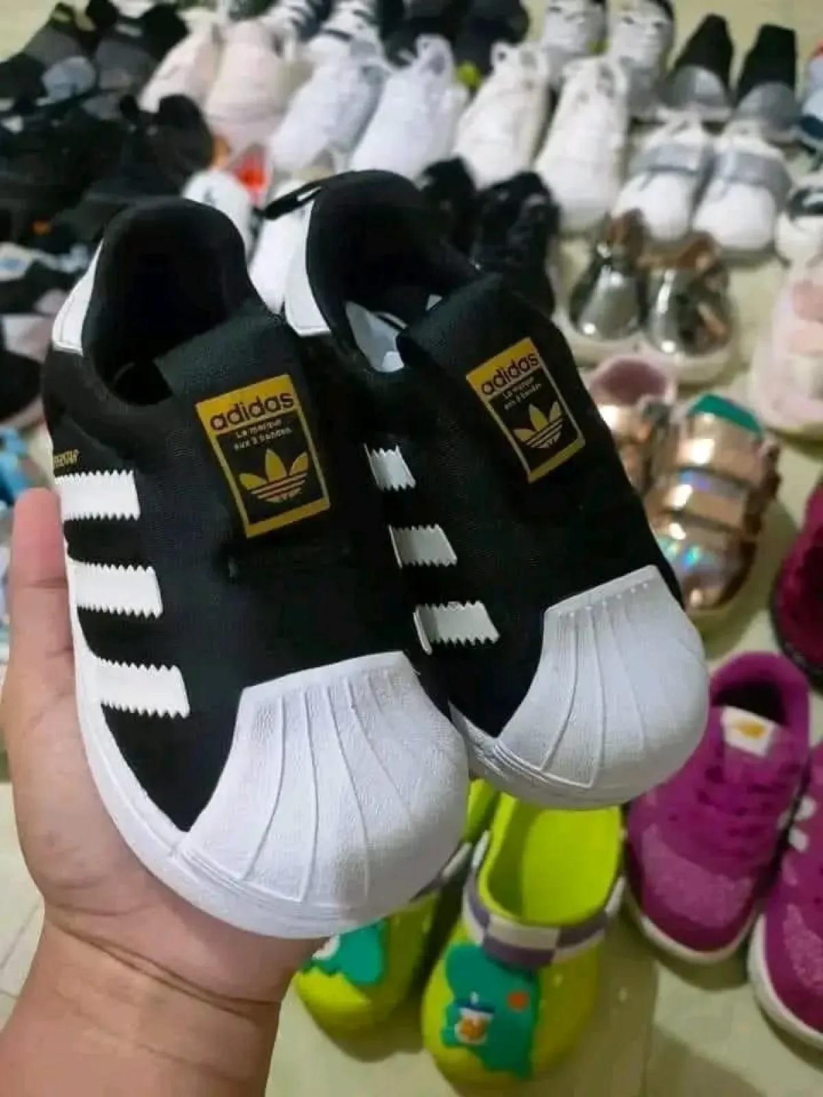 Top Grade A UK Bale Of Children Shoes - Image 2