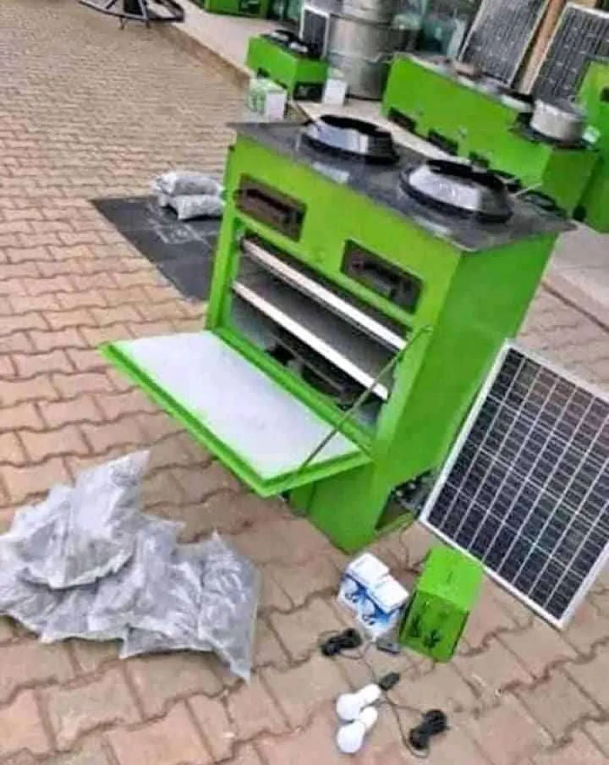 Double Burner With Oven - Image 3