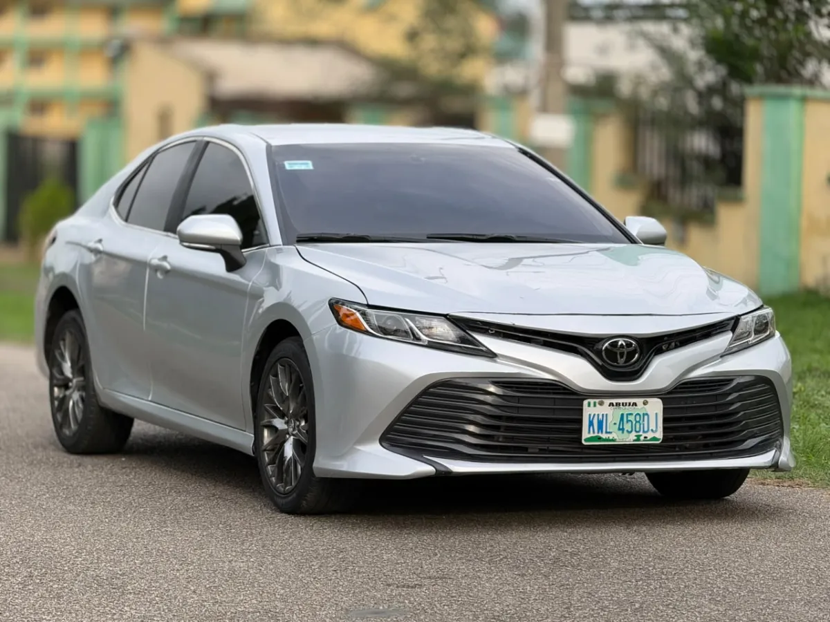 Toyota Camry LE 2019 - Image 1