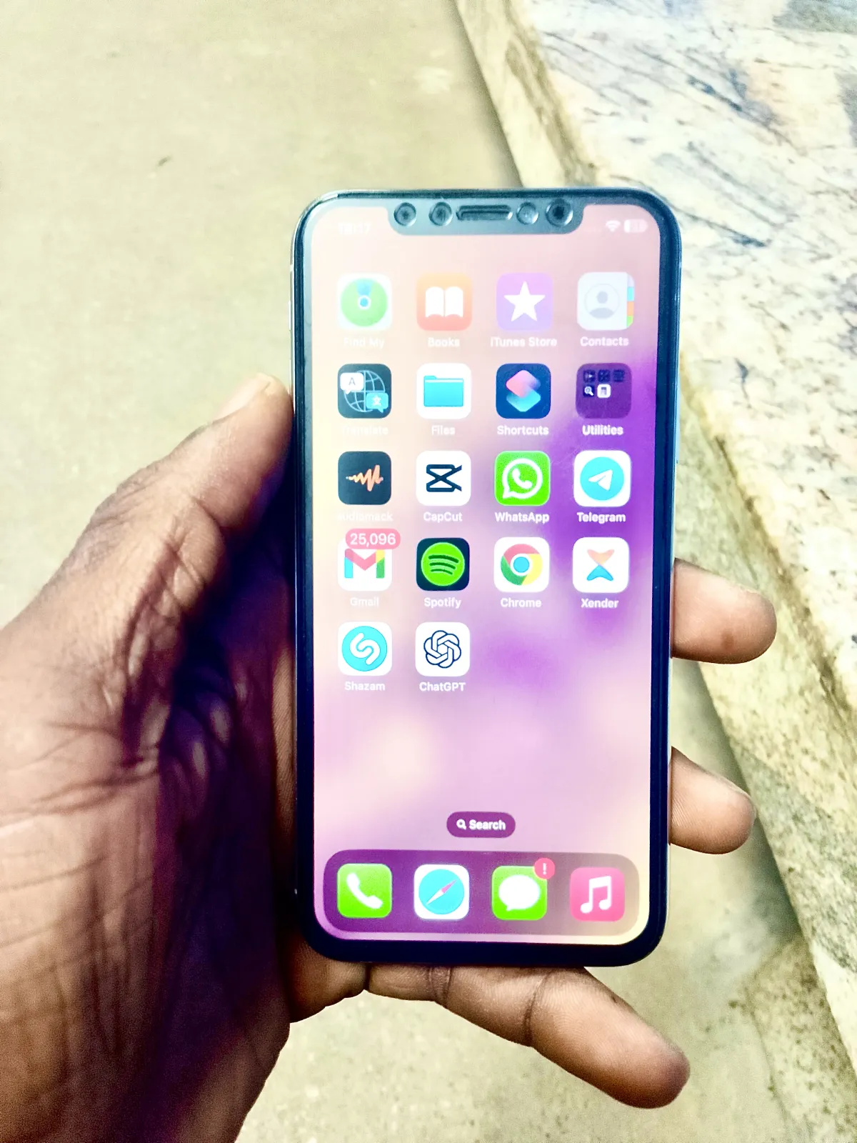 iPhone X - Image 5