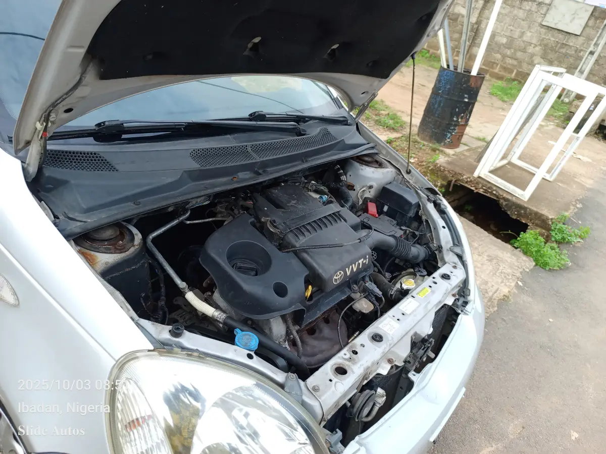 Toyota Yaris - Image 6