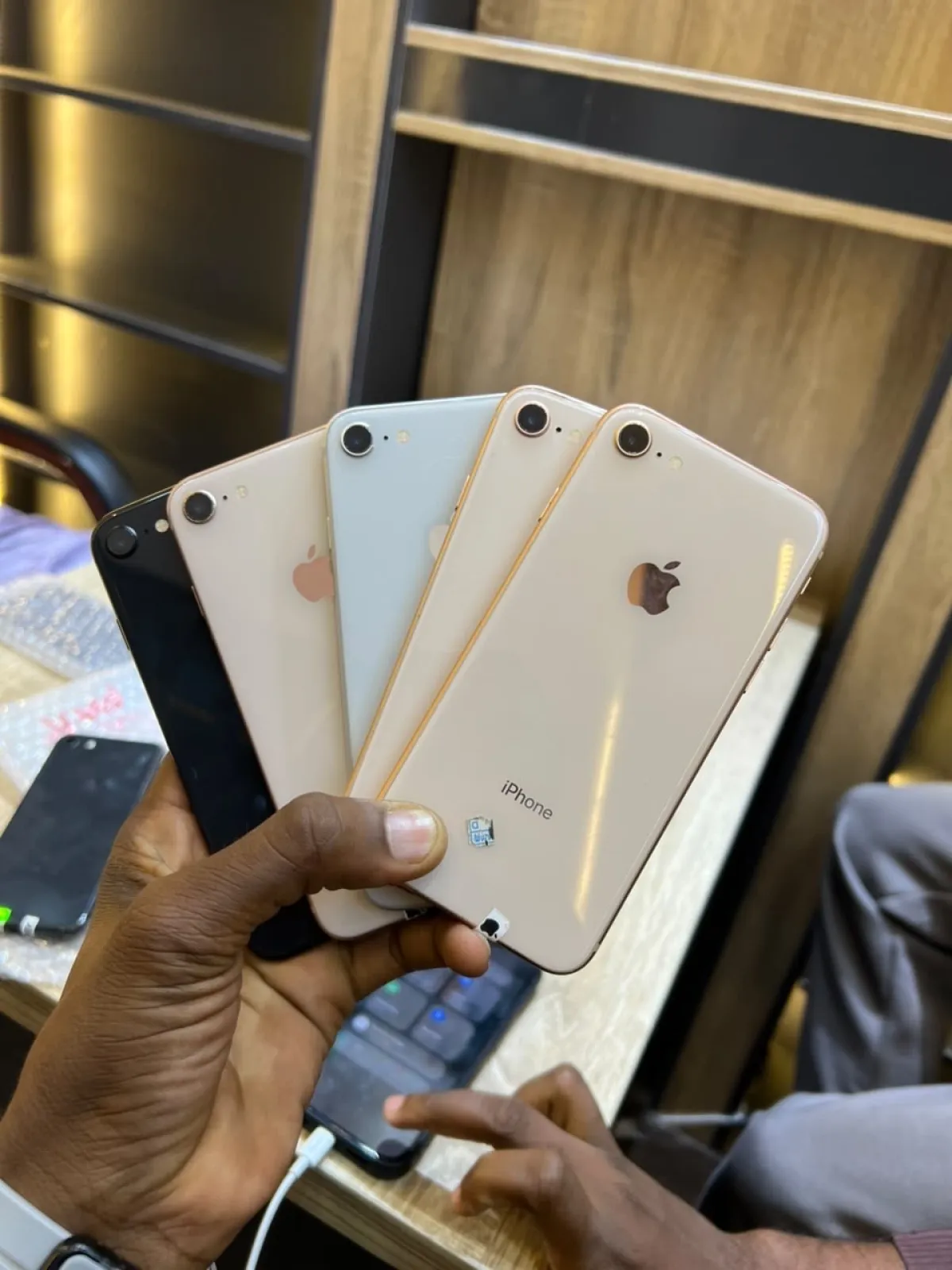 iPhone 8 LLA - Image 3