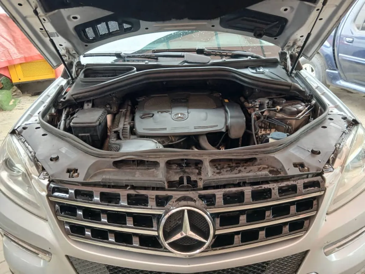 Mercedes Benz ML350 2012 Year Model - Image 4