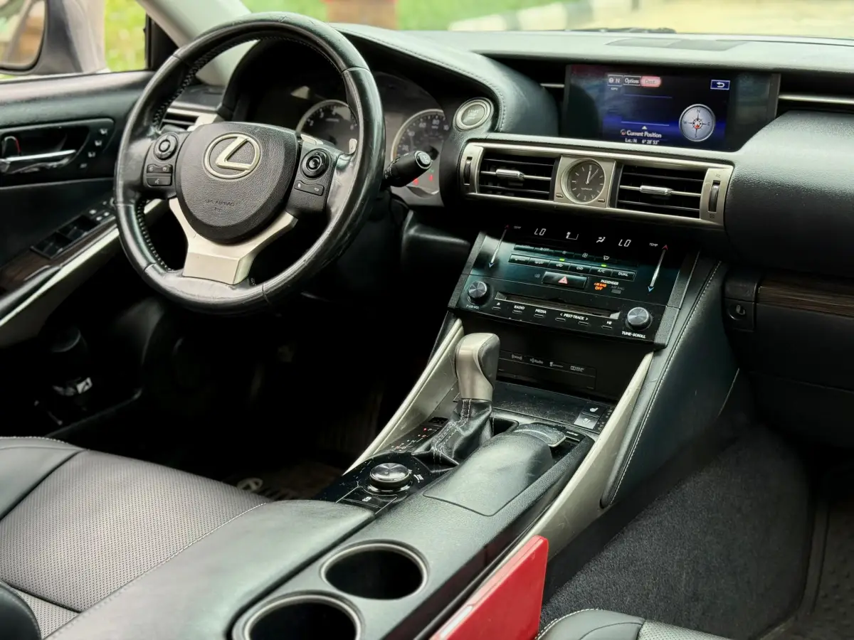 Foriegn Used Lexus IS350 014 Model FSport FOR SALE ‼️‼️ - Image 4