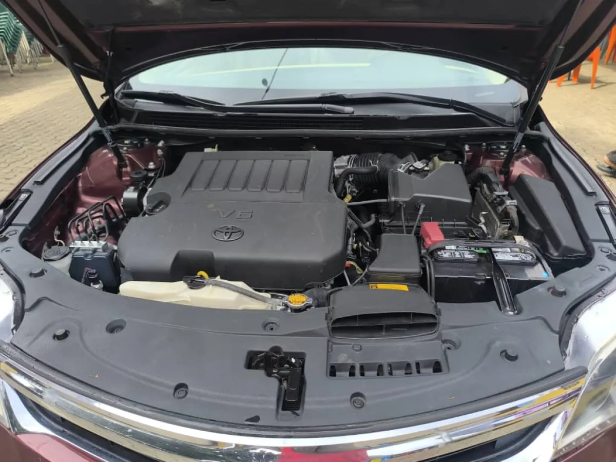 TOKUNBO TOYOTA AVALON XLE 2015 MODEL FULL OPTION - Image 5