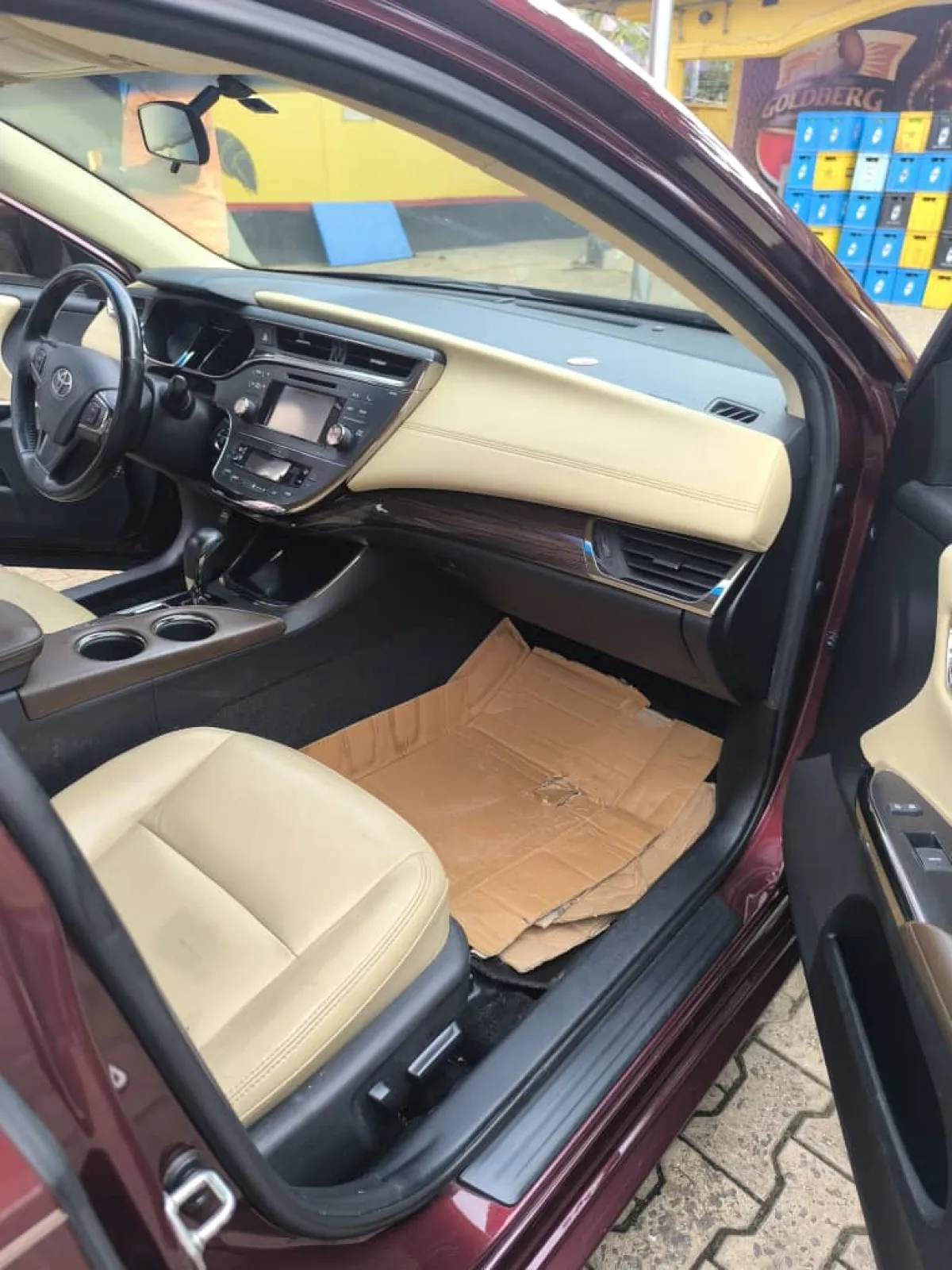 TOKUNBO TOYOTA AVALON XLE 2015 MODEL FULL OPTION - Image 6