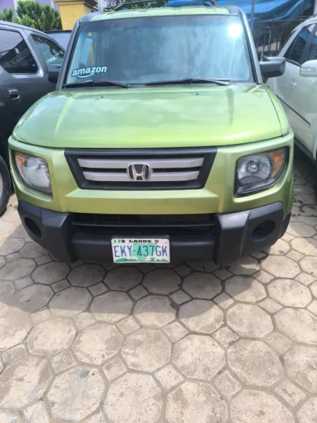 NEATLY USED HONDA ELEMENT 2006 MODEL