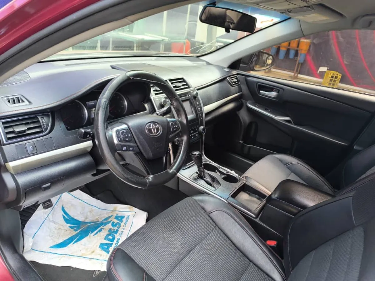 TOKUNBO TOYOTA CAMRY SE 2017 MODEL - Image 3