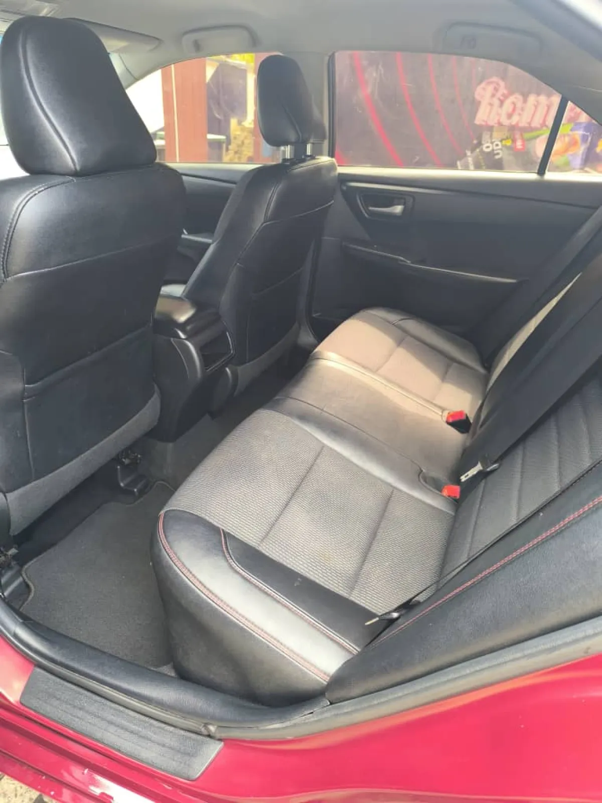 TOKUNBO TOYOTA CAMRY SE 2017 MODEL - Image 5