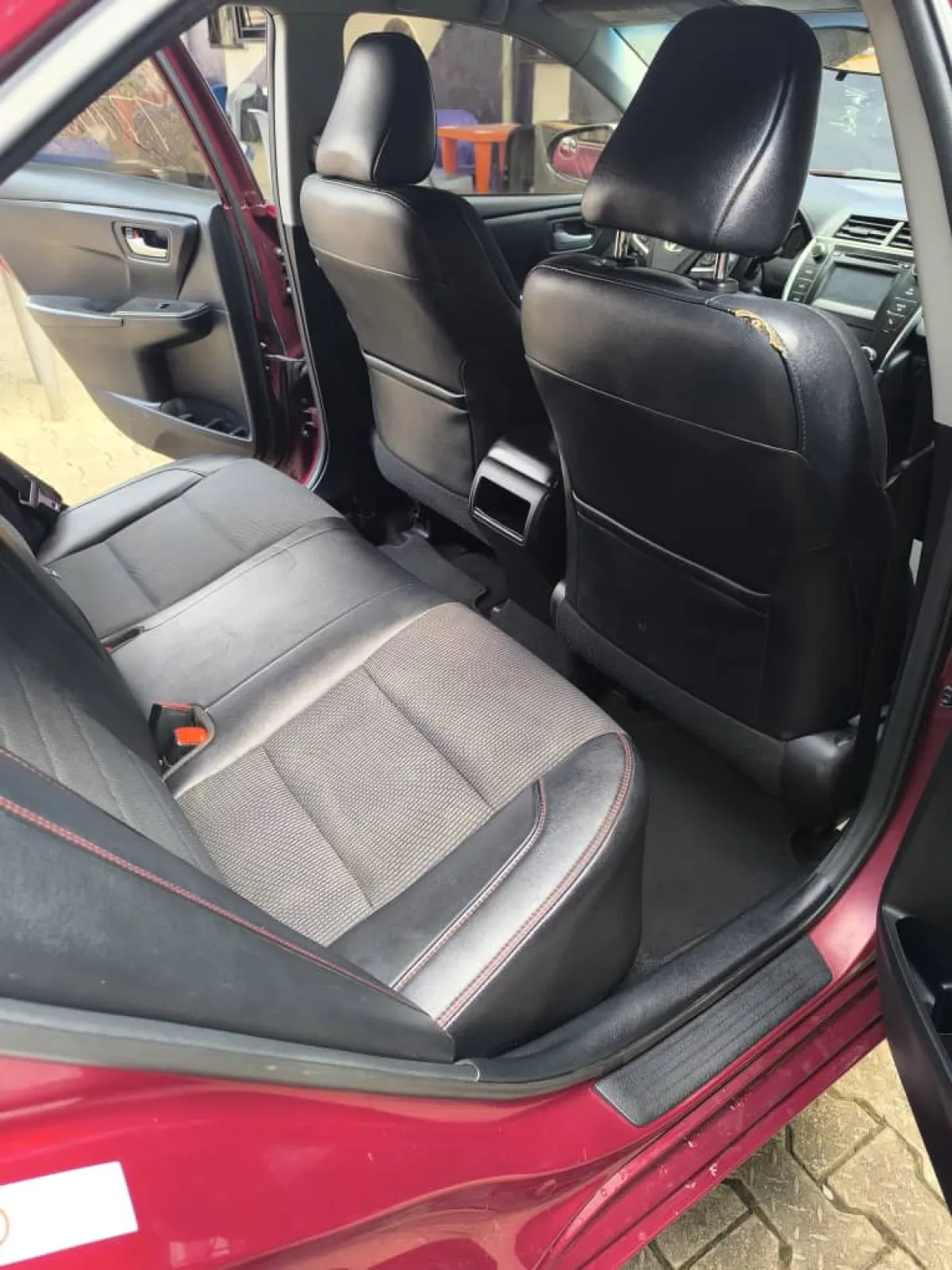 TOKUNBO TOYOTA CAMRY SE 2017 MODEL - Image 6