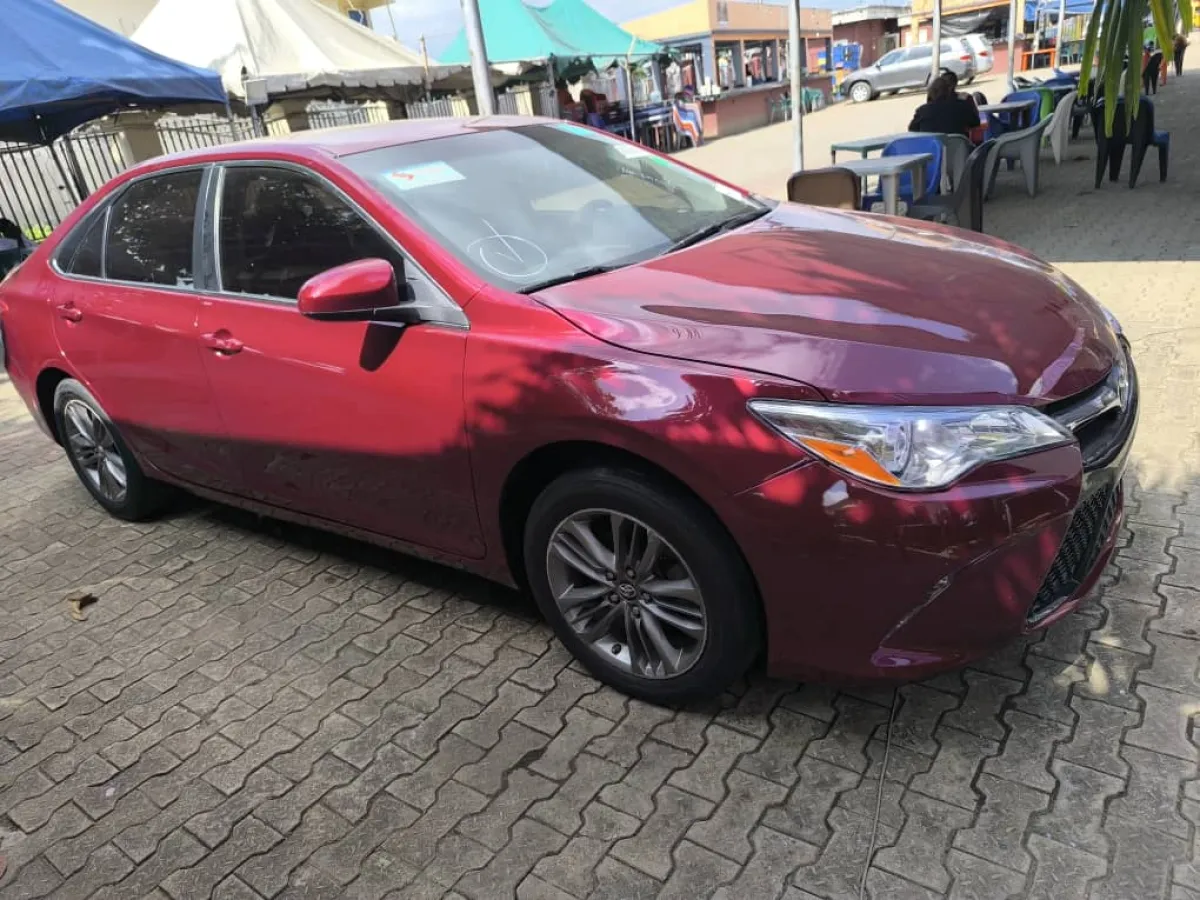TOKUNBO TOYOTA CAMRY SE 2017 MODEL - Image 9