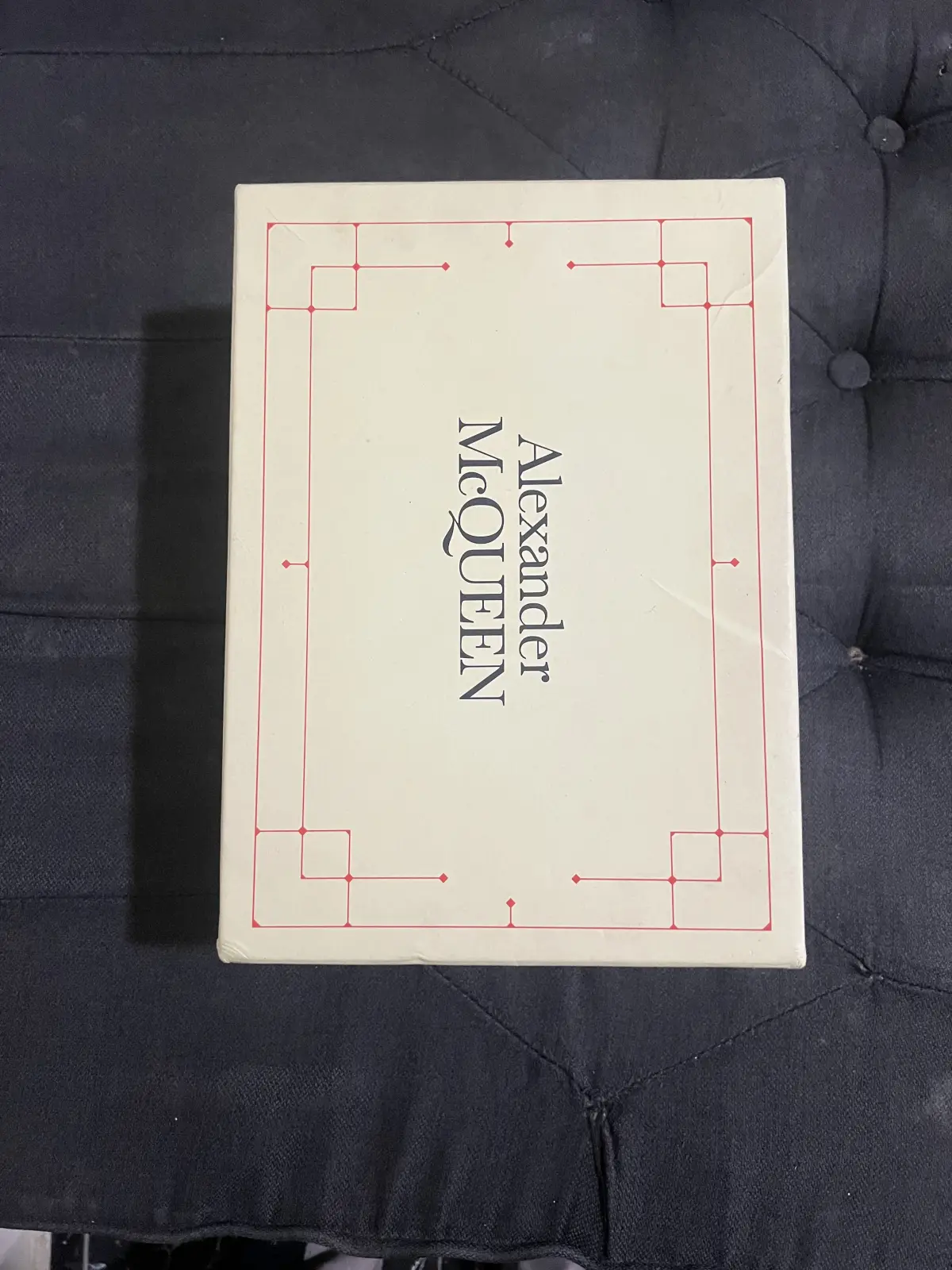 Trendy Lightweight Sneakers for Men Breathable & Comfortable Everyday Wear - Image 1