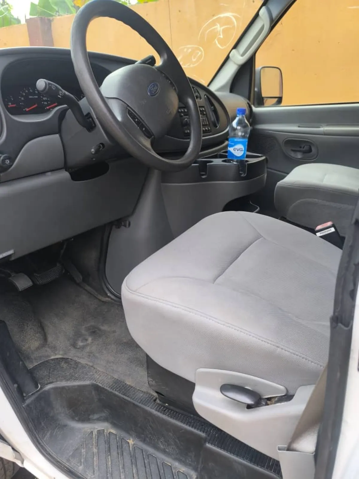 TOKUNBO FORD ECO LINE E350 2005 MODEL - Image 4