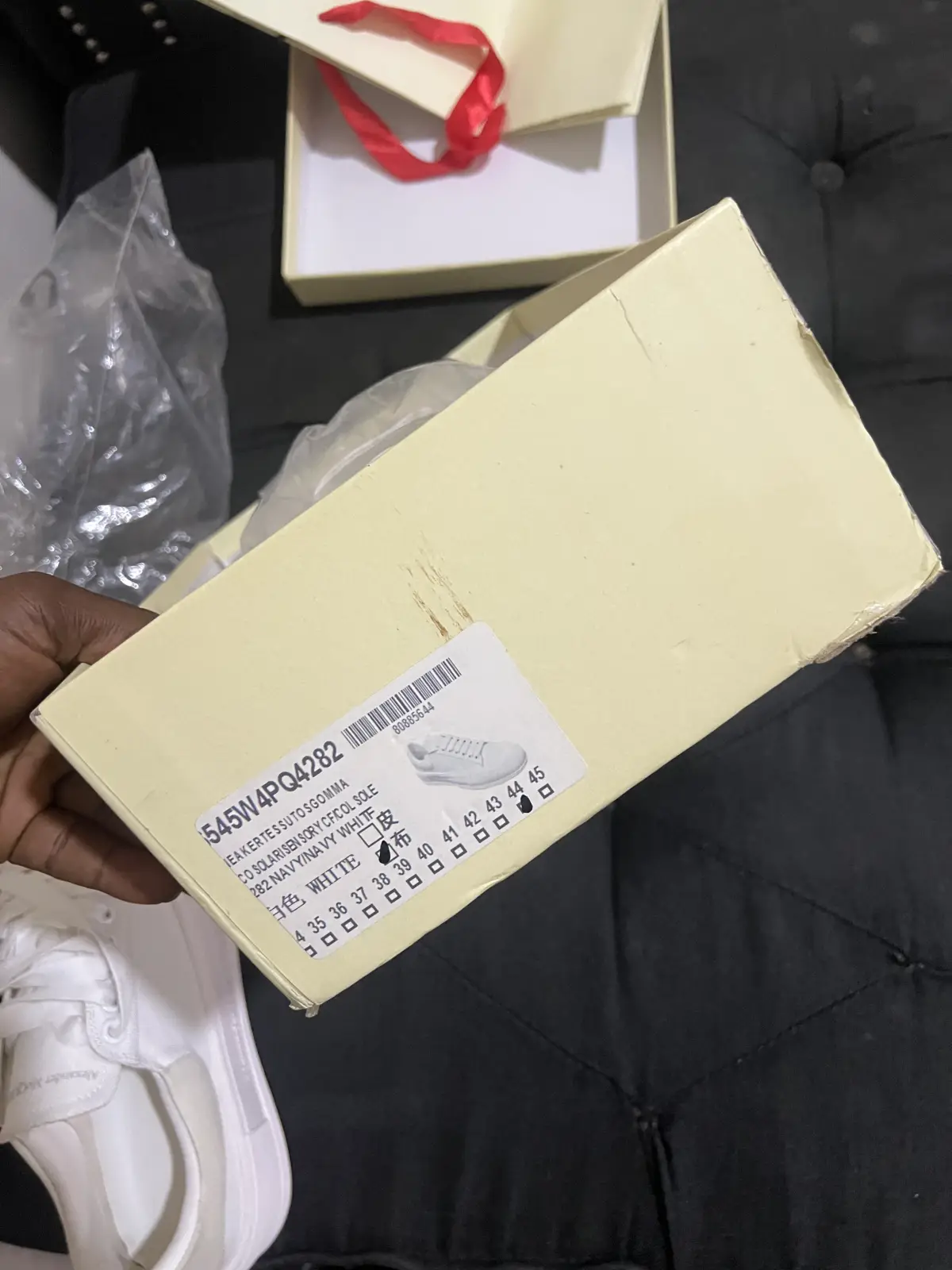 Trendy Lightweight Sneakers for Men Breathable & Comfortable Everyday Wear - Image 4