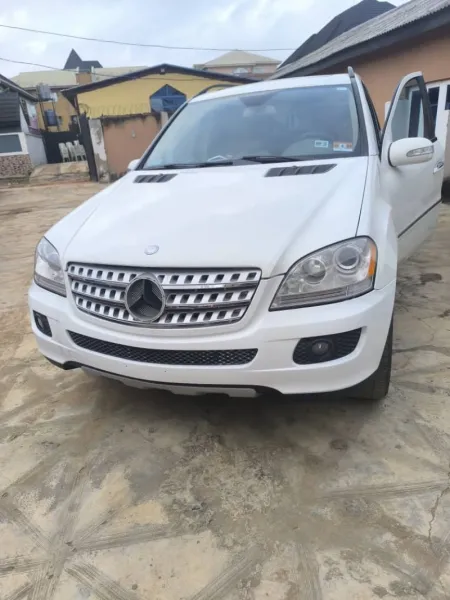TOKUNBO MERCEDES BENZ ML350 4MATIC 2008 MODEL FULL OPTION