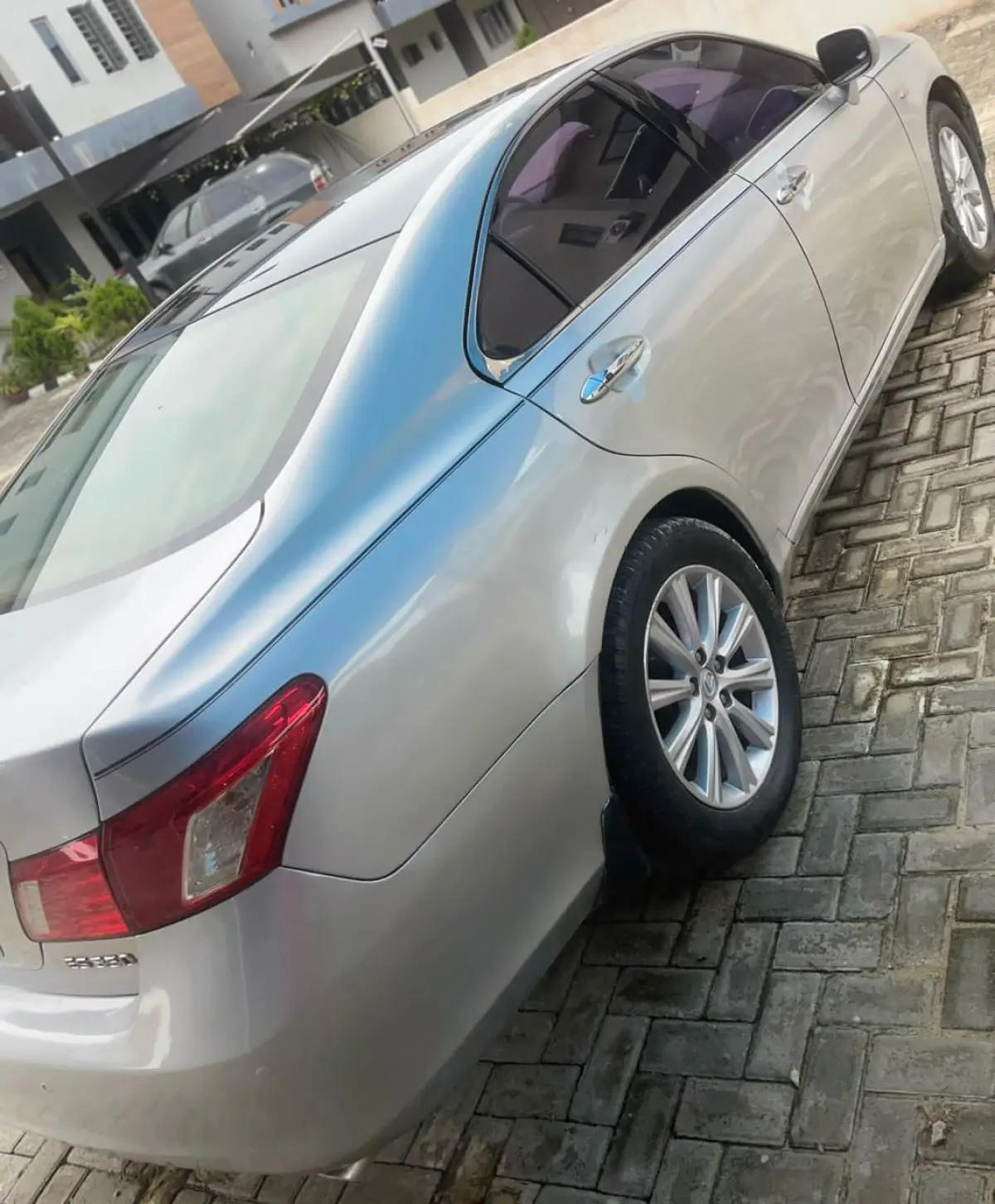 2008 ES 350 - Image 9