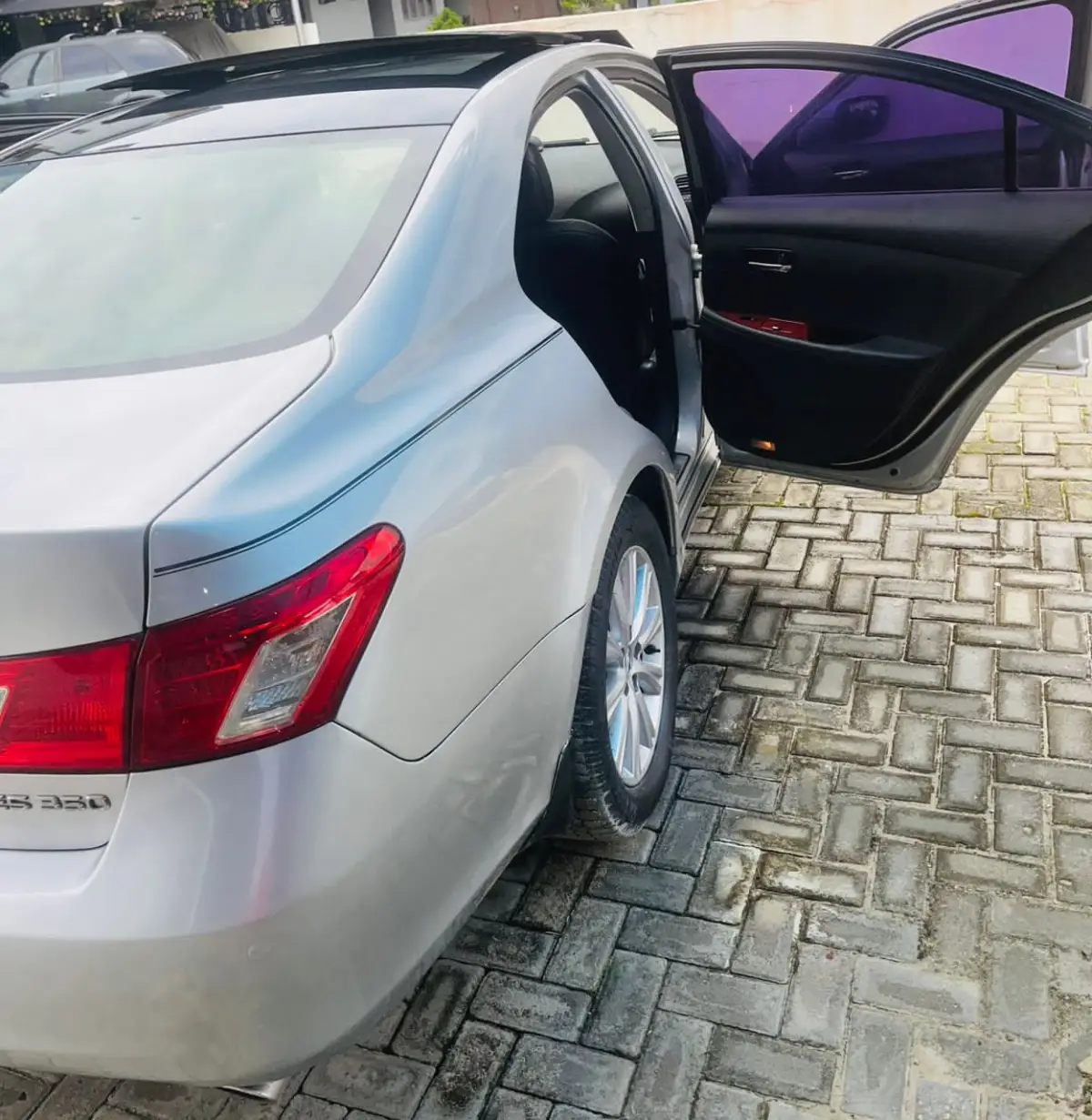 2008 ES 350 - Image 13