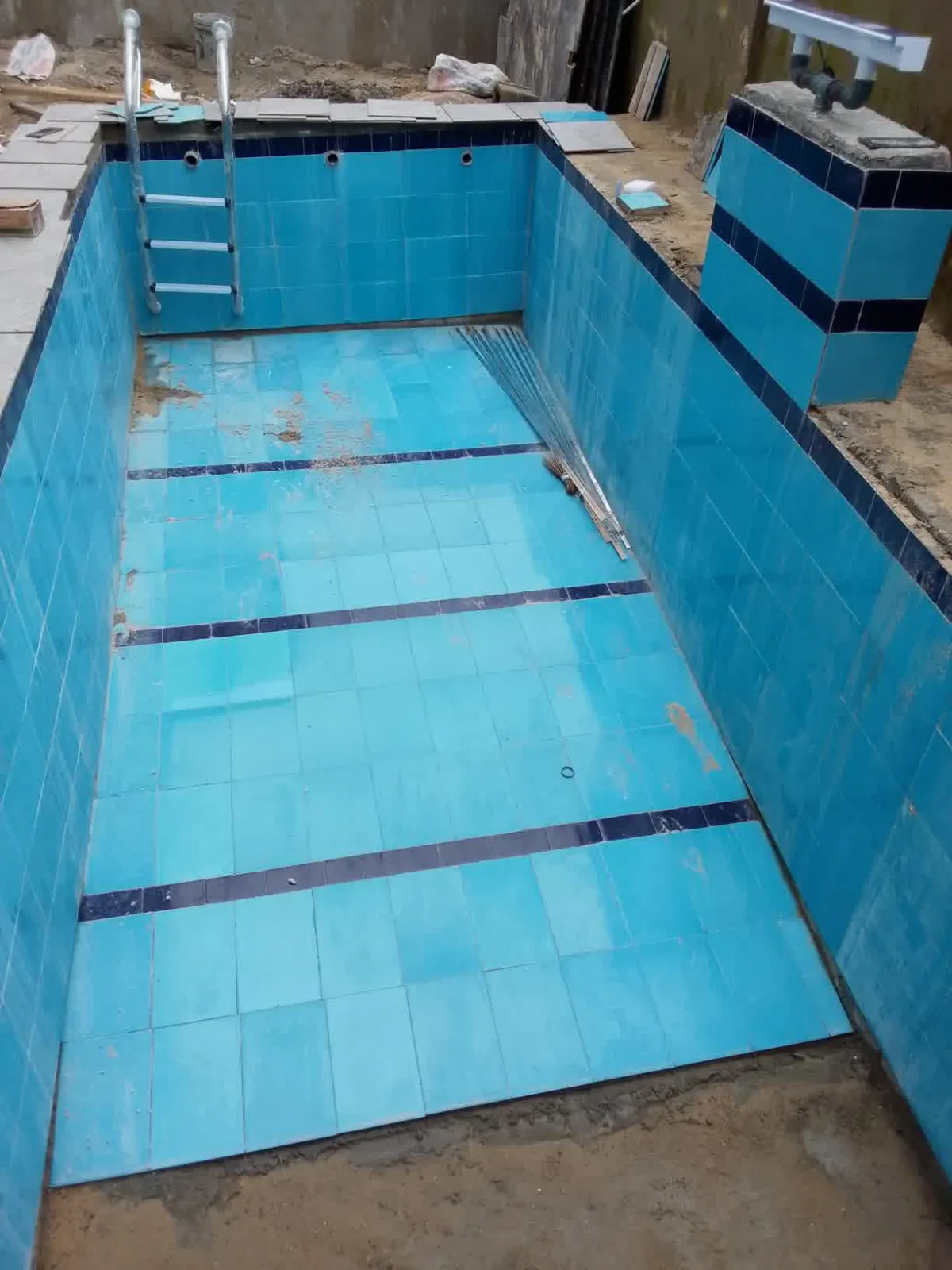 Swimming pool - Image 3