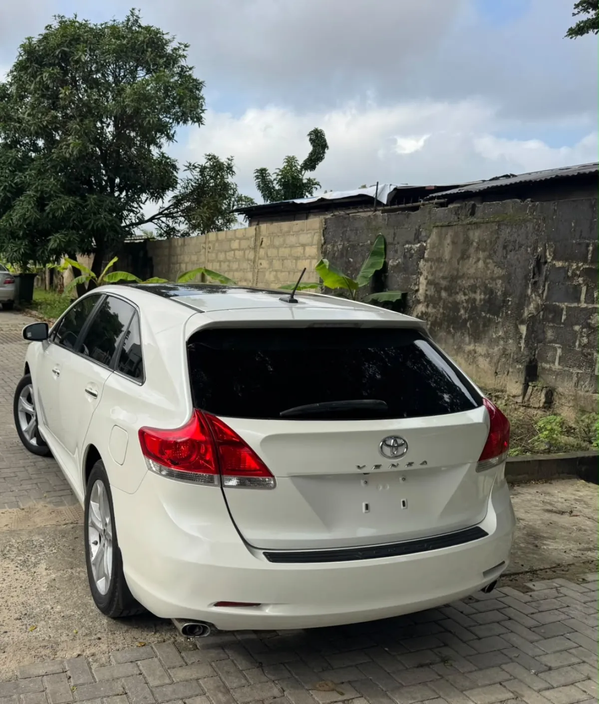 Foreign Used Toyota Venza 2010 Fullest Option XLE - Image 10