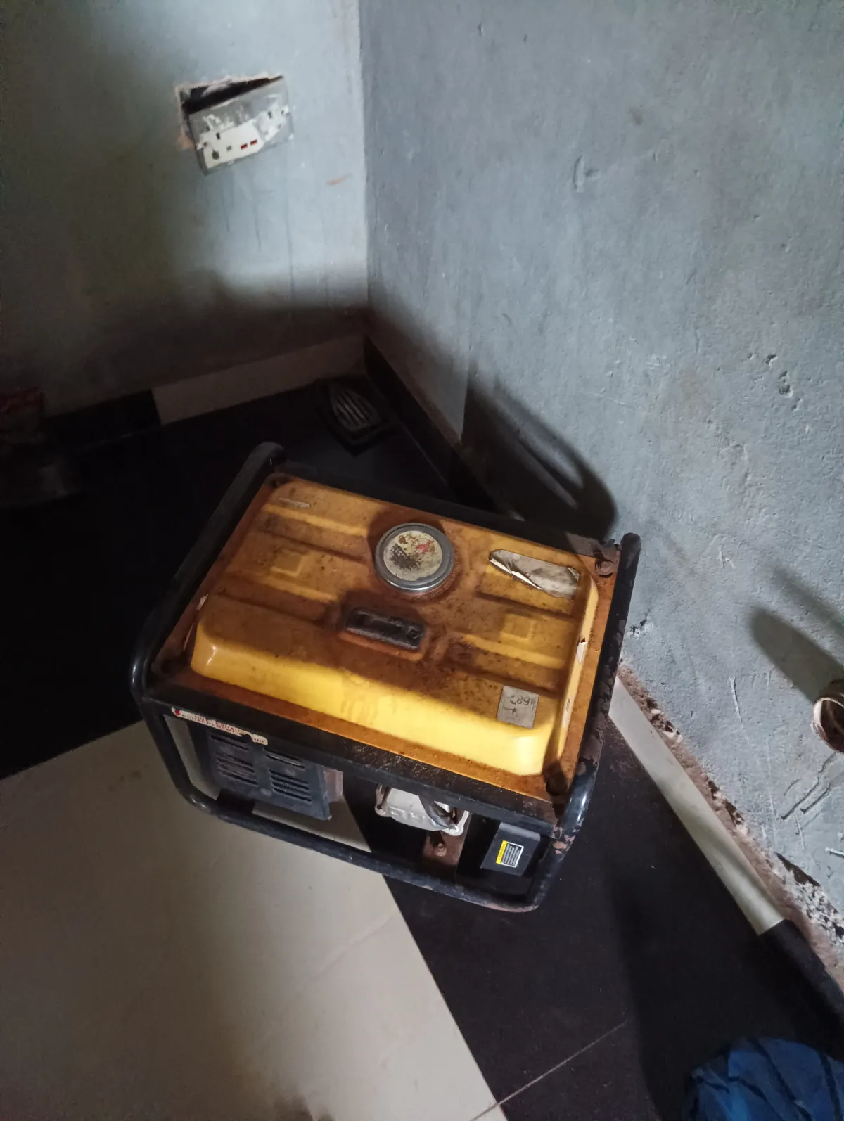 i want to sell generator - Image 2