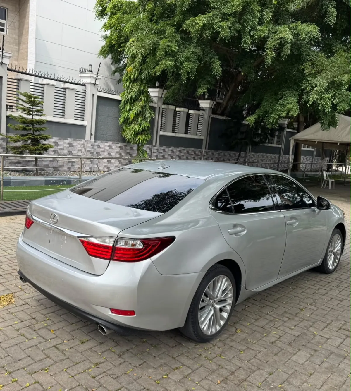 Foreign Used Lexus ES350 2014 Full Option FWD - Image 9